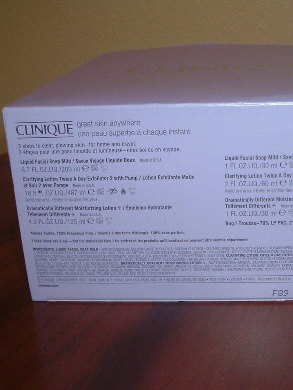 Clinique Gift Set 8 Pc (Large sizes+travel sizes) Facial soap, Clarifying, Moist - Picture 8 of 8